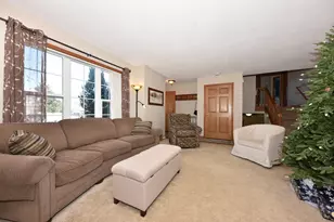 W213N16501 Glen Brooke Dr, Jackson, WI 53037 - Photo 4