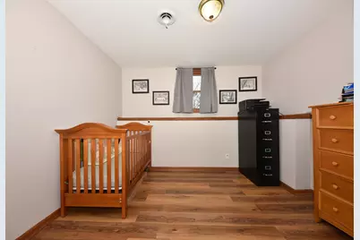 W213N16501  Glen Brooke Dr, Jackson, WI 53037 - Photo 14