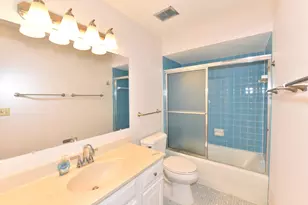 1730 W Green Tree Rd, Glendale, WI 53209 - Photo 18