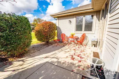 W174N8125  Shady Ln, Menomonee Falls, WI 53051 - Photo 18