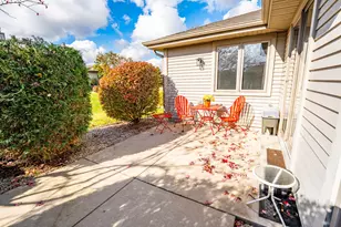 W174N8125 Shady Ln, Menomonee Falls, WI 53051 - Photo 18