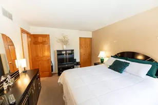 W174N8125 Shady Ln, Menomonee Falls, WI 53051 - Photo 14