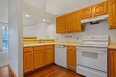 2145  Broken Hill Rd #8, Waukesha, WI 53188 - Photo 14