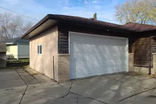 6233 S Avalon St, Milwaukee, WI 53221 - Photo 4