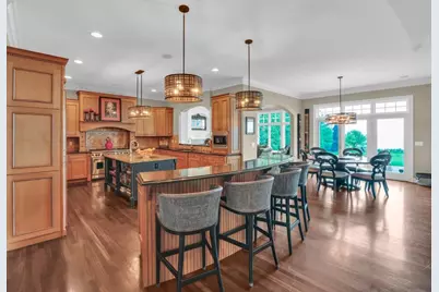 106  Michigan Ct, Racine, WI 53402 - Photo 10