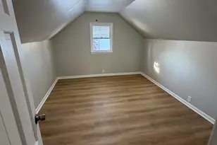 4334 W Eggert Pl., Milwaukee, WI 53218 - Photo 6