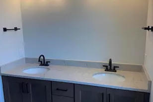 N75W24746 Lauren Dr, Sussex, WI 53089 - Photo 6