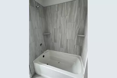 N75W24746  Lauren Dr, Sussex, WI 53089 - Photo 2