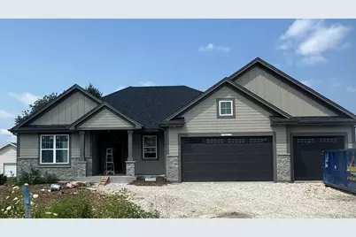N75W24746  Lauren Dr, Sussex, WI 53089 - Photo 1