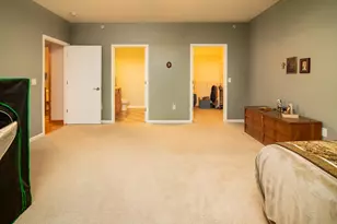 327 E Clay St, Whitewater, WI 53190 - Photo 8