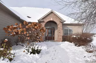 N6393 Tradewinds Cir, Beaver Dam, WI 53916 - Photo 4