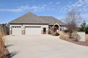 N6393 Tradewinds Cir, Beaver Dam, WI 53916 - Photo 44