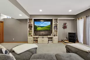 363 Hickory Dr, Fredonia, WI 53021 - Photo 18