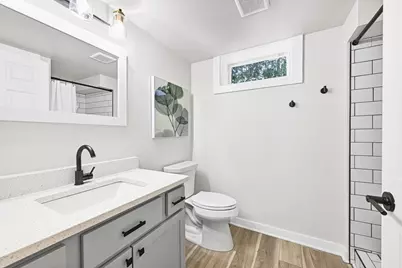 2201  Lakeshore Dr, Racine, WI 53139 - Photo 30