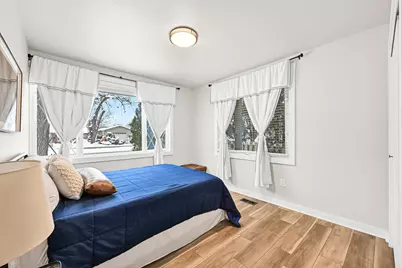 2201  Lakeshore Dr, Racine, WI 53139 - Photo 22