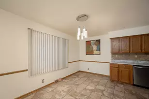 4640 W Brentwood Ct, Milwaukee, WI 53223 - Photo 16