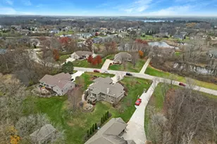 26545 Nordic Ridge Dr, Racine, WI 53185 - Photo 2