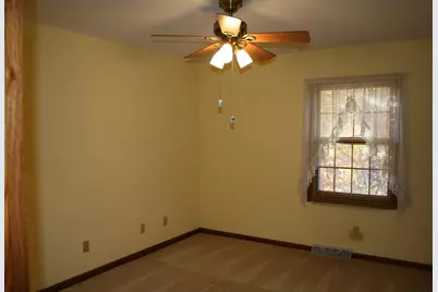 3427 E Elmwood Dr, Racine, WI 53405 - Photo 28