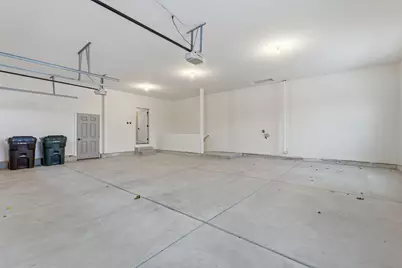 W229N3655  Sterling Ct, Pewaukee, WI 53072 - Photo 36