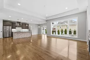 W229N3655 Sterling Ct, Pewaukee, WI 53072 - Photo 8