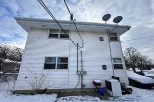 410 Dodie Dr, Waukesha, WI 53189 - Photo 8