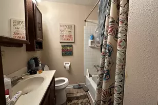 410 Dodie Dr, Waukesha, WI 53189 - Photo 4