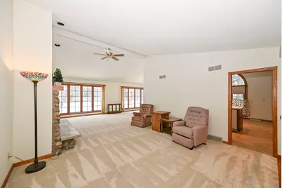 7713 W Terrace Dr, Franklin, WI 53132 - Photo 4