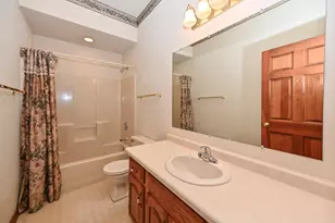 7713 W Terrace Dr, Franklin, WI 53132 - Photo 24