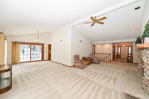 7713 W Terrace Dr, Franklin, WI 53132 - Photo 6