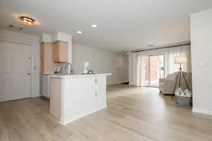 8782 Woodbridge Dr, Greendale, WI 53219 - Photo 10