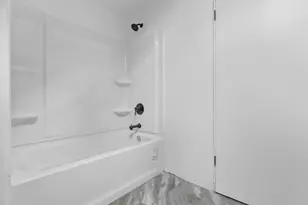 202 W Brown Deer Rd, Bayside, WI 53217 - Photo 20