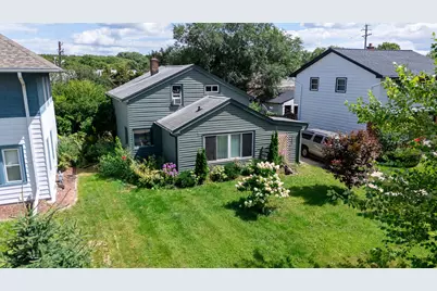 824 S 109th St, West Allis, WI 53214 - Photo 4