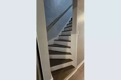 824 S 109th St, West Allis, WI 53214 - Photo 32