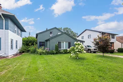 824 S 109th St, West Allis, WI 53214 - Photo 2