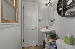 N84W15170 Knoll Terrace, Menomonee Falls, WI 53051 - Photo 18