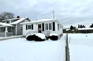 1531 Bryn Mawr Ave, Racine, WI 53403 - Photo 2