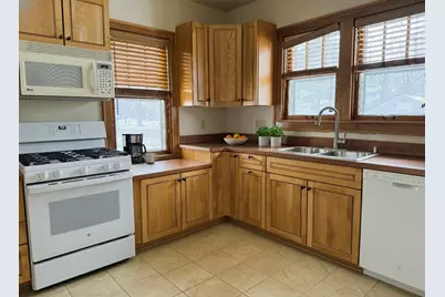 1904 N 83rd St, Wauwatosa, WI 53213 - Photo 14