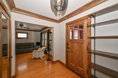 2824 S Lenox St, Milwaukee, WI 53207 - Photo 6