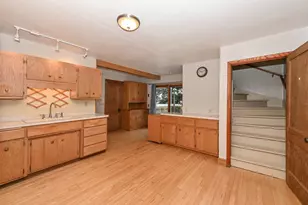 2824 S Lenox St, Milwaukee, WI 53207 - Photo 10