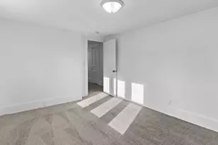 2409 N 21st St, Milwaukee, WI 53206 - Photo 30