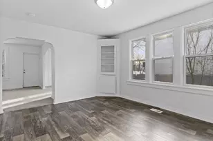 2409 N 21st St, Milwaukee, WI 53206 - Photo 10