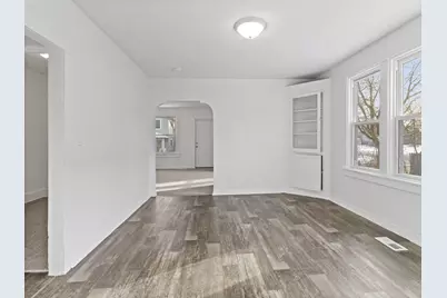 2409 N 21st St, Milwaukee, WI 53206 - Photo 8