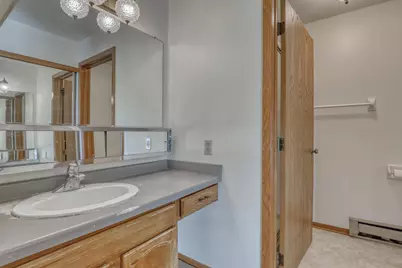 W176N9734  Riversbend Cir, Germantown, WI 53022 - Photo 10