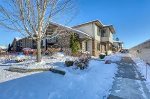 W176N9734 Riversbend Circle, Germantown, WI 53022 - Photo 26