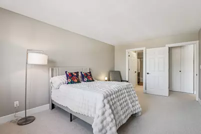 303 E Henry Clay St #306, Whitefish Bay, WI 53217 - Photo 12