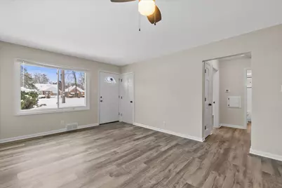 4655 N 20th St, Milwaukee, WI 53209 - Photo 10