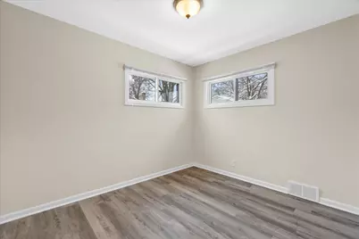 4655 N 20th St, Milwaukee, WI 53209 - Photo 16