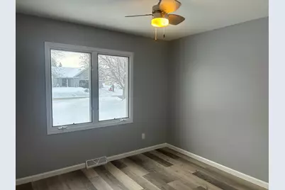 5934  Regency Hills Dr, Racine, WI 53406 - Photo 14