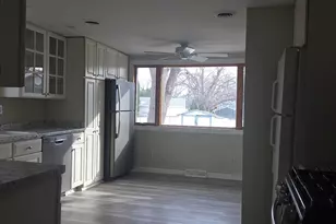 217 S Cross St, Oconomowoc, WI 53066 - Photo 14