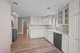 217 S Cross St, Oconomowoc, WI 53066 - Photo 10